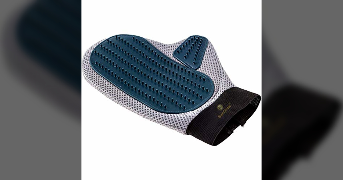 Affordable Grooming Mitten for Cats What Cats Need